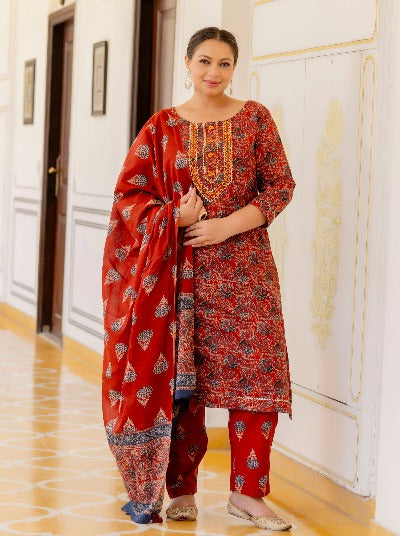 Plus Size Red Traditional Print Readymade Salwar Suit 