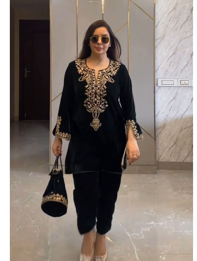 Black Heavy Embroidered Velvet Full Sleeves Kurti Pant Set