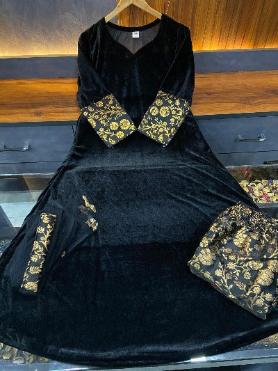 Black Velvet Lawn Benerasi Brocade Suit