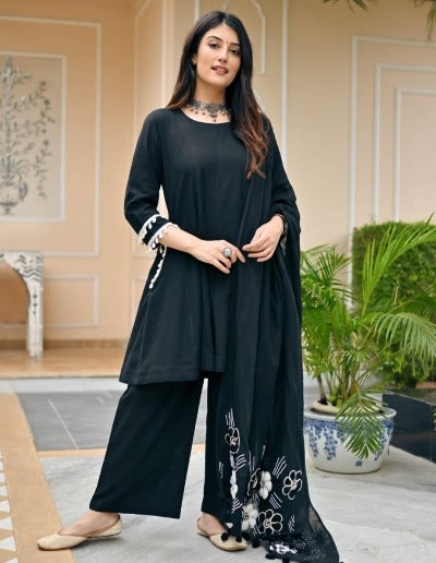 Black Embroidered Kodi Lace Work Salwar Suit Set