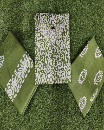 Green Cotton Printed Suit Set With Mulmul Dupatta