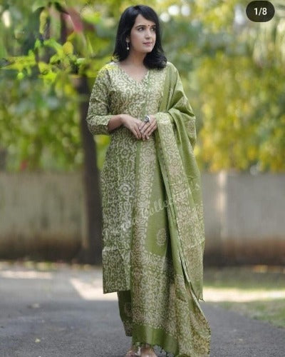 Green Cotton Printed Suit Set With Mulmul Dupatta