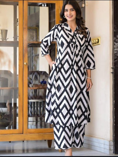 Black & White Printed Cotton Kurti Pant Set Of 2