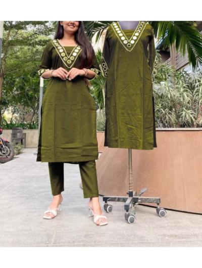 Mehndi Green Cotton Mirror Embroidered Kurti and Pant (Set of 2)