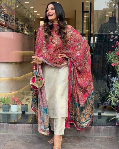 Festive Chanderi Silk Salwar Suit With Pink Dupatta