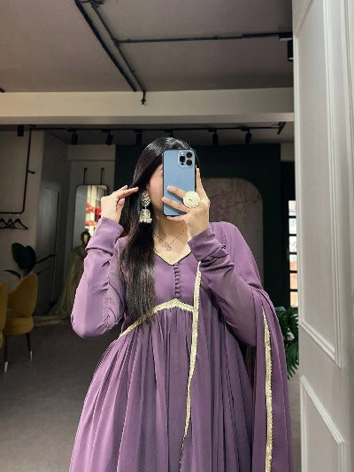 Pastel Purple Alia Cut Georgette Anarkali Gown With Dupatta 2Pc